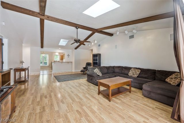 432 SE 17th ST, Cape Coral, FL 33990