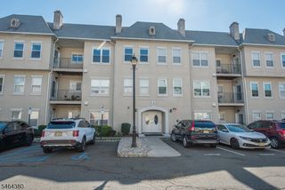 324 Brittany Dr, Wayne Twp., NJ 07470