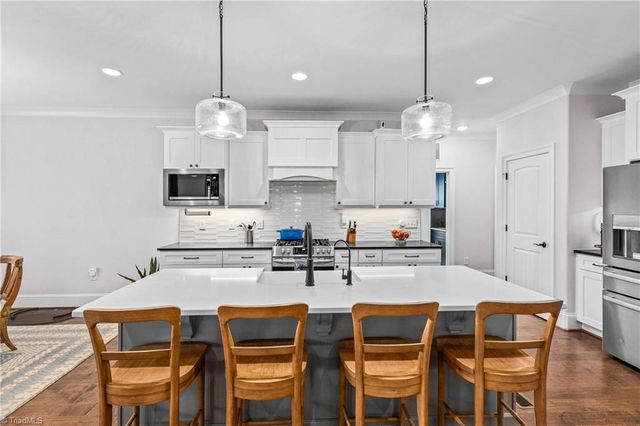 7114 Rae Farms Way, Greensboro, NC 27455