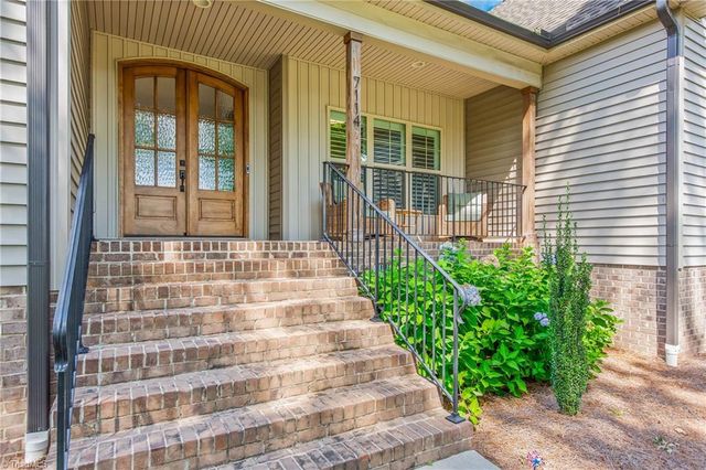 7114 Rae Farms Way, Greensboro, NC 27455