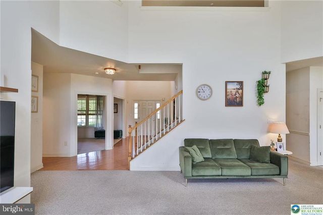 3595 WOODBYNE RD, Hellertown, PA 18055