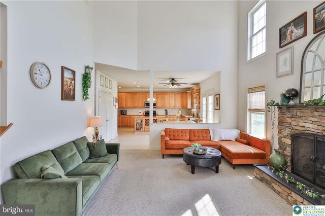 3595 WOODBYNE RD, Hellertown, PA 18055