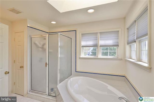 3595 WOODBYNE RD, Hellertown, PA 18055