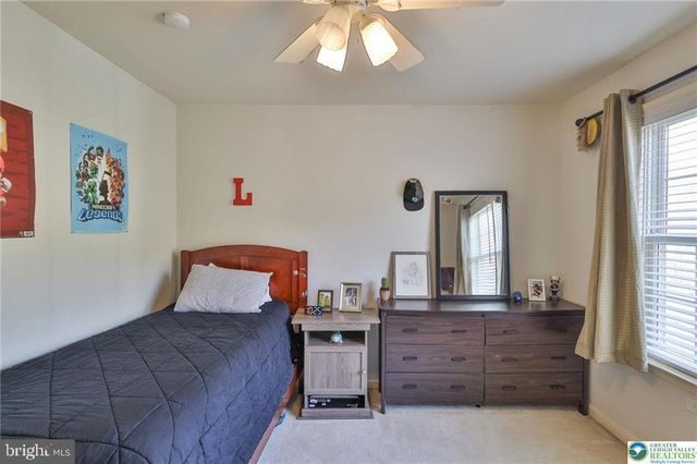 3595 WOODBYNE RD, Hellertown, PA 18055