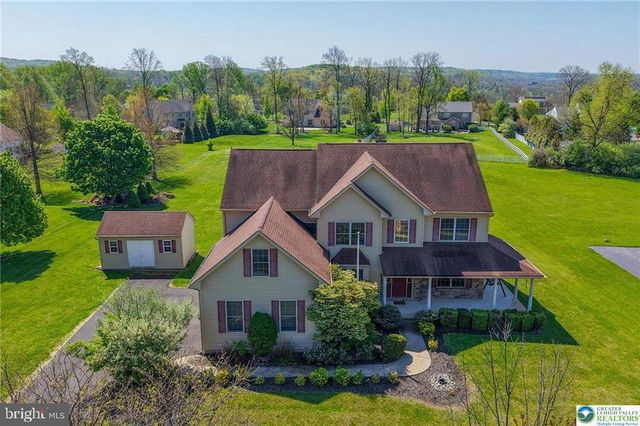 3595 WOODBYNE RD, Hellertown, PA 18055