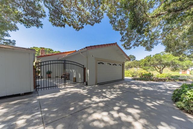 17848 Berta Canyon Road, Salinas, CA 93907