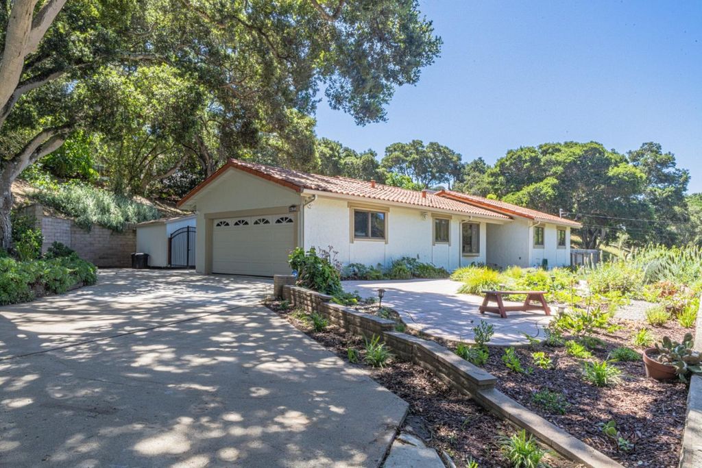 17848 Berta Canyon Road, Salinas, CA 93907