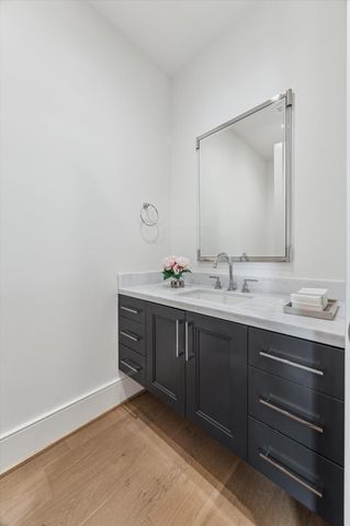 5656 San Felipe Street 1005, Houston, TX 77056