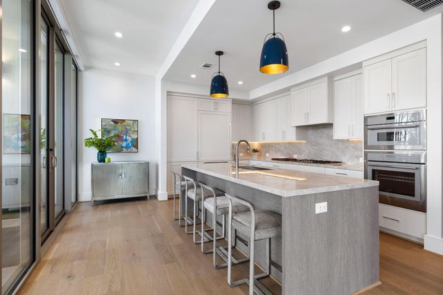 5656 San Felipe Street 1005, Houston, TX 77056