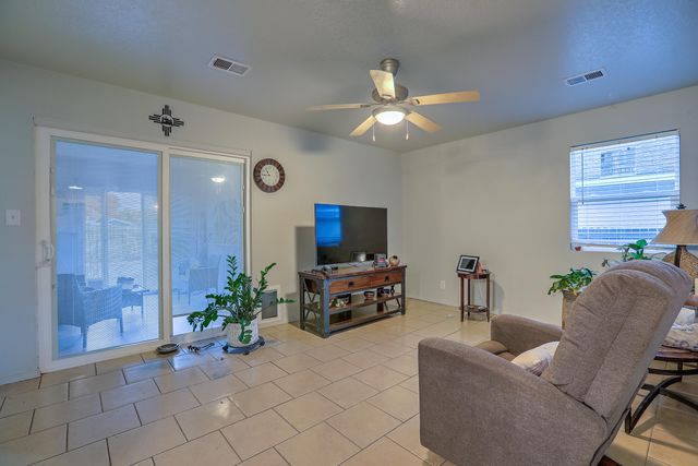 3214 Chama Meadows Drive NE, Rio Rancho, NM 87144