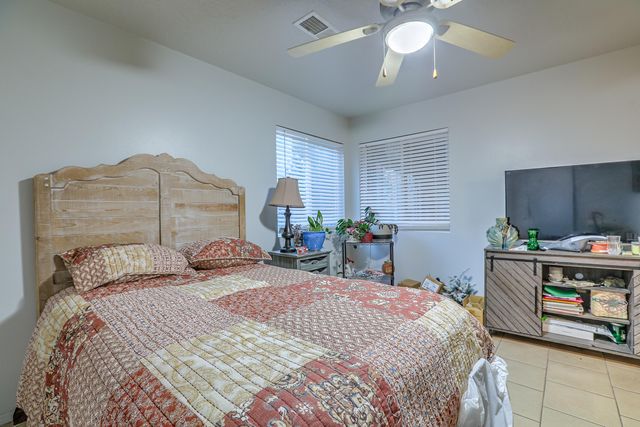 3214 Chama Meadows Drive NE, Rio Rancho, NM 87144