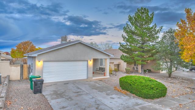 3214 Chama Meadows Drive NE, Rio Rancho, NM 87144