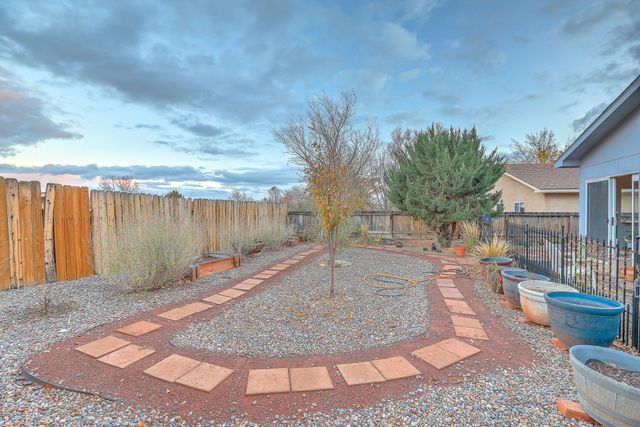 3214 Chama Meadows Drive NE, Rio Rancho, NM 87144