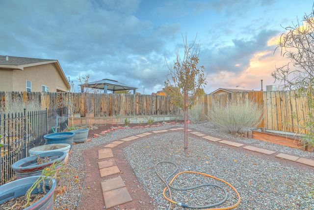 3214 Chama Meadows Drive NE, Rio Rancho, NM 87144