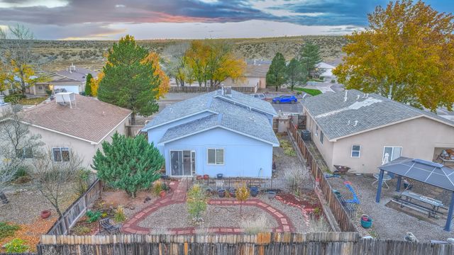 3214 Chama Meadows Drive NE, Rio Rancho, NM 87144
