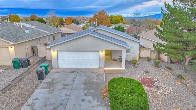 3214 Chama Meadows Drive NE, Rio Rancho, NM 87144