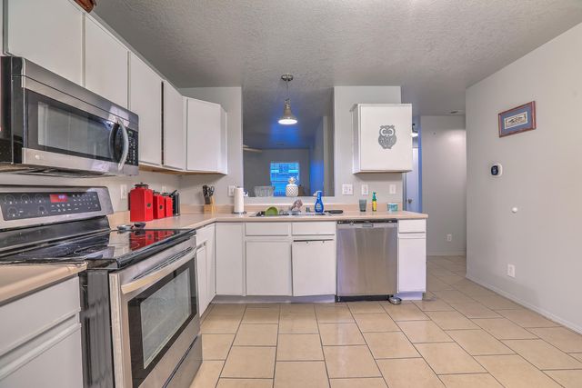 3214 Chama Meadows Drive NE, Rio Rancho, NM 87144