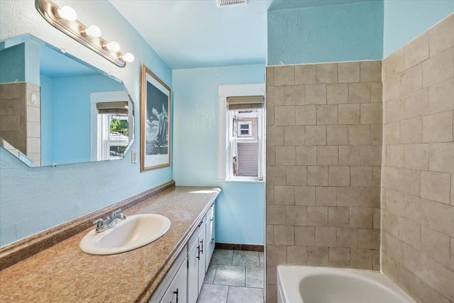 2224 S Grand Blvd, Spokane, WA 99203