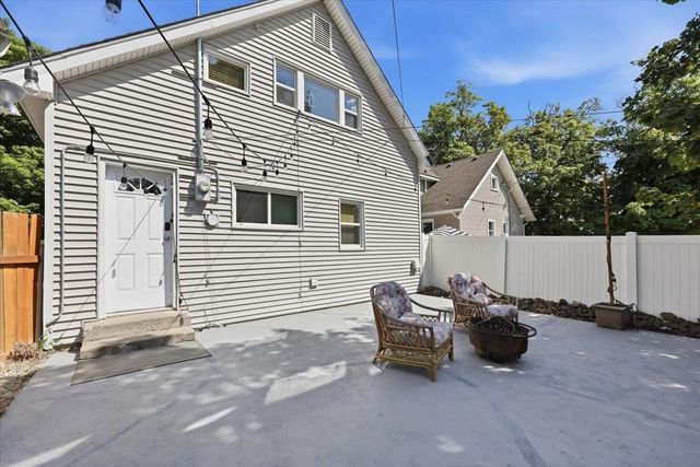 2224 S Grand Blvd, Spokane, WA 99203