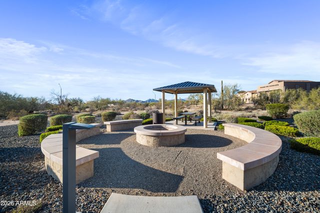 5100 E RANCHO PALOMA Drive 2072, Cave Creek, AZ 85331