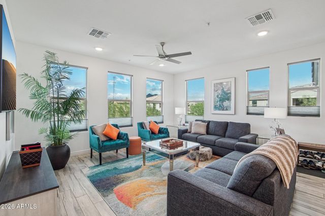 5100 E RANCHO PALOMA Drive 2072, Cave Creek, AZ 85331