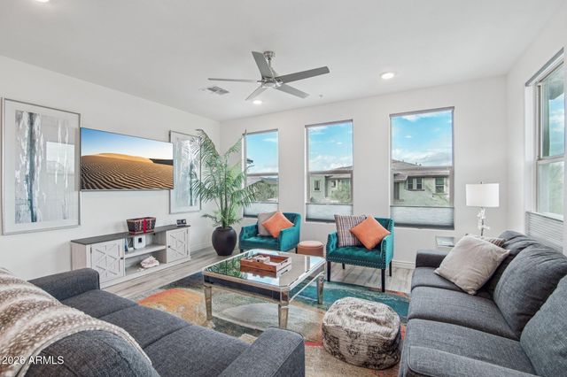 5100 E RANCHO PALOMA Drive 2072, Cave Creek, AZ 85331