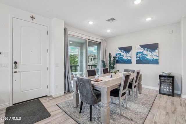 5100 E RANCHO PALOMA Drive 2072, Cave Creek, AZ 85331