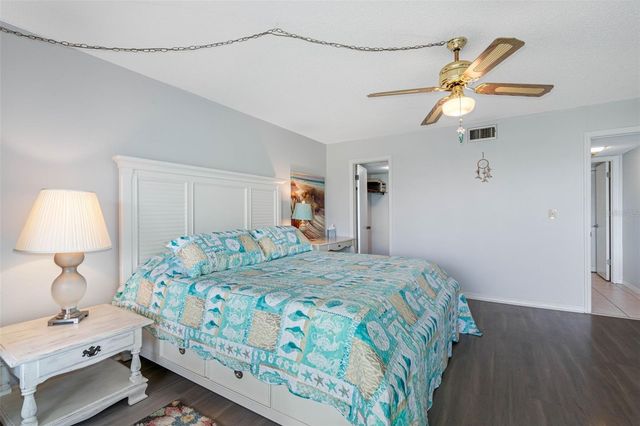 7871 SAILBOAT KEY BOULEVARD S 106, South Pasadena, FL 33707