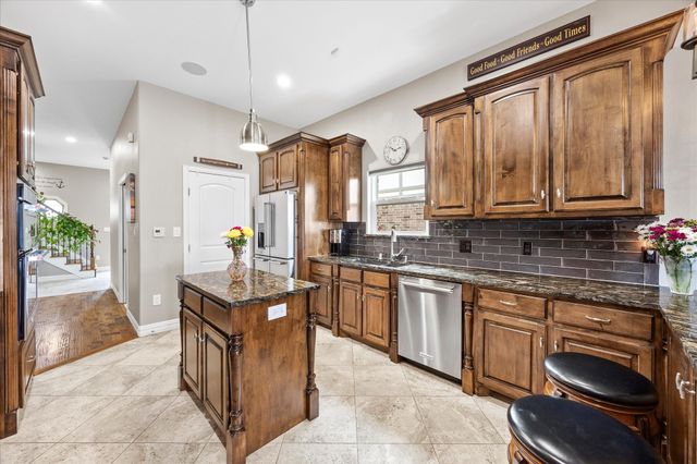 2305 Windjammer Way, Rowlett, TX 75088