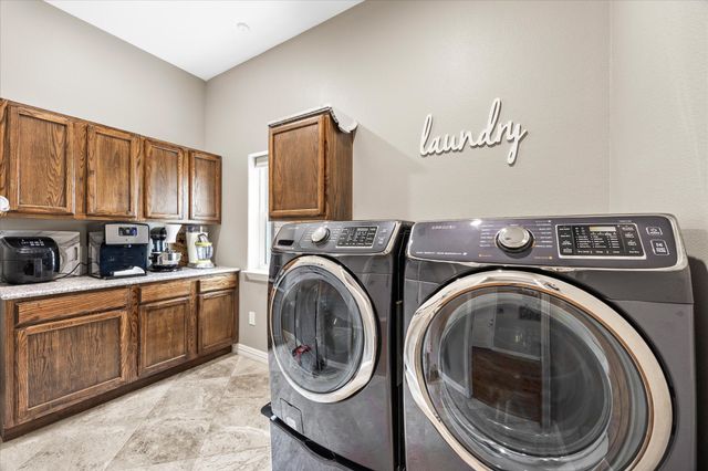 2305 Windjammer Way, Rowlett, TX 75088