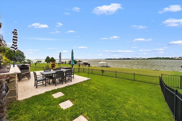 2305 Windjammer Way, Rowlett, TX 75088