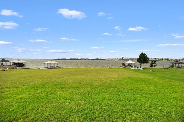 2305 Windjammer Way, Rowlett, TX 75088