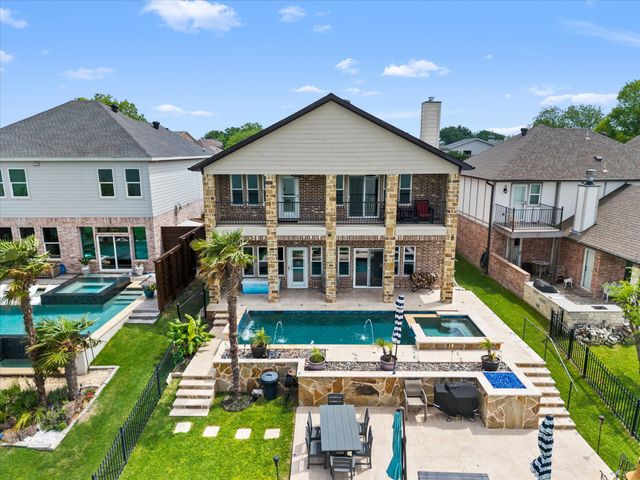 2305 Windjammer Way, Rowlett, TX 75088