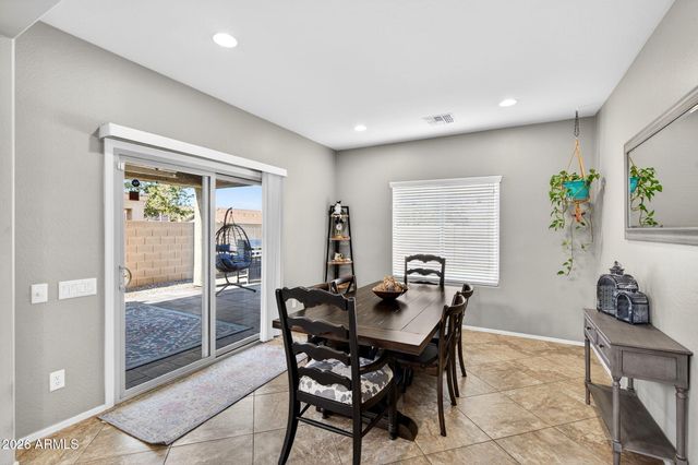 10840 W SADDLEHORN Road, Peoria, AZ 85383