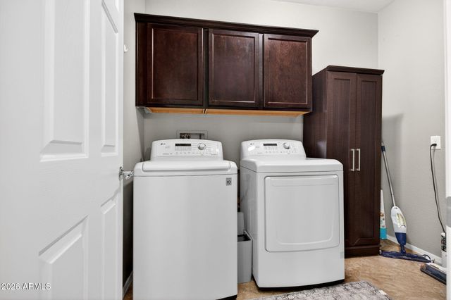 10840 W SADDLEHORN Road, Peoria, AZ 85383