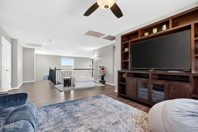 10840 W SADDLEHORN Road, Peoria, AZ 85383