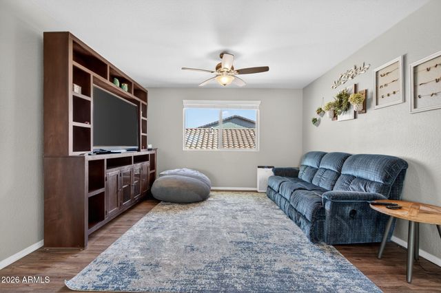 10840 W SADDLEHORN Road, Peoria, AZ 85383