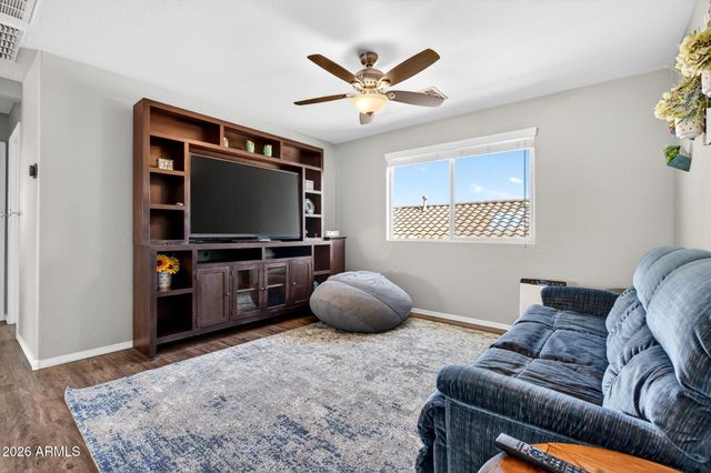 10840 W SADDLEHORN Road, Peoria, AZ 85383