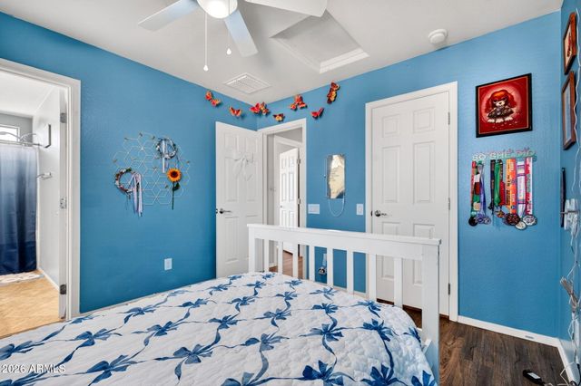 10840 W SADDLEHORN Road, Peoria, AZ 85383