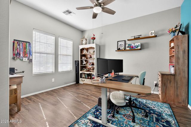 10840 W SADDLEHORN Road, Peoria, AZ 85383