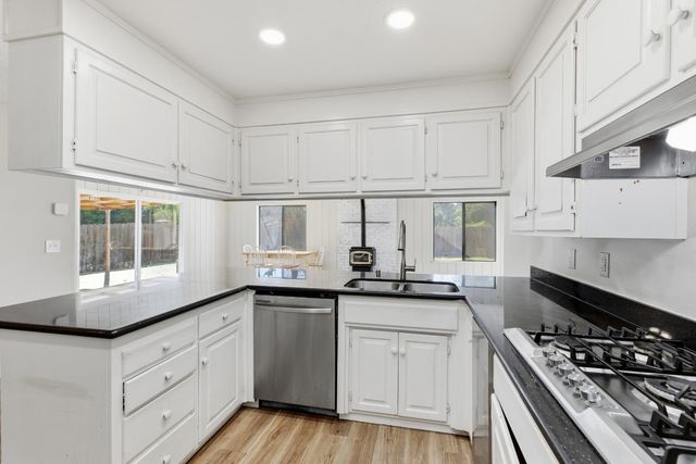 3456 W Mendocino Ave, Stockton, CA 95204