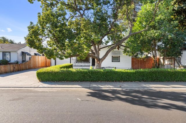 3456 W Mendocino Ave, Stockton, CA 95204