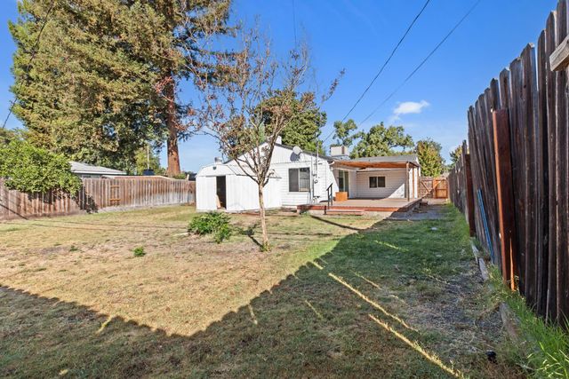 3456 W Mendocino Ave, Stockton, CA 95204