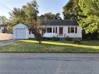 56 Chesterfield Avenue, Warwick, RI 02889