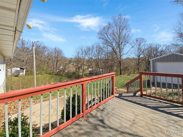 1512 Sanders Avenue, Poplar Bluff, MO 63901