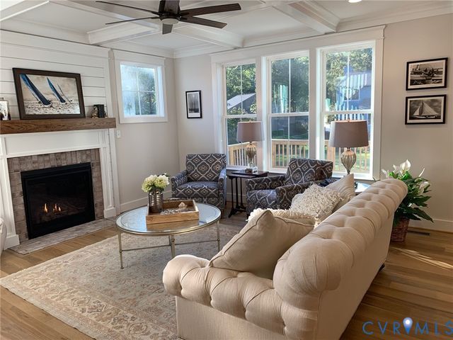 2 Elm Crest Dr, Chesterfield, VA 23236