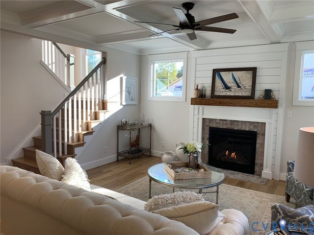 2 Elm Crest Dr, Chesterfield, VA 23236