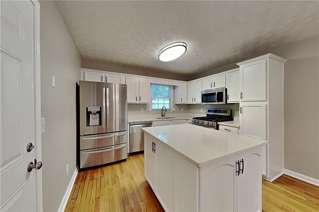 210 Austin Drive, Douglasville, GA 30134