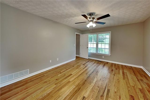 210 Austin Drive, Douglasville, GA 30134