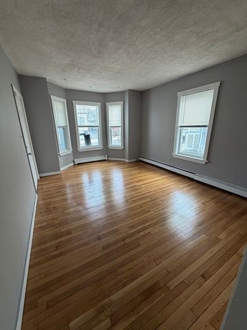 43 Adams St 1, Lynn, MA 01902